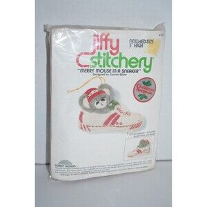 Jiffy Merry Mouse in a Sneaker Ornament Embroidery Kit NEW Vintage 1978